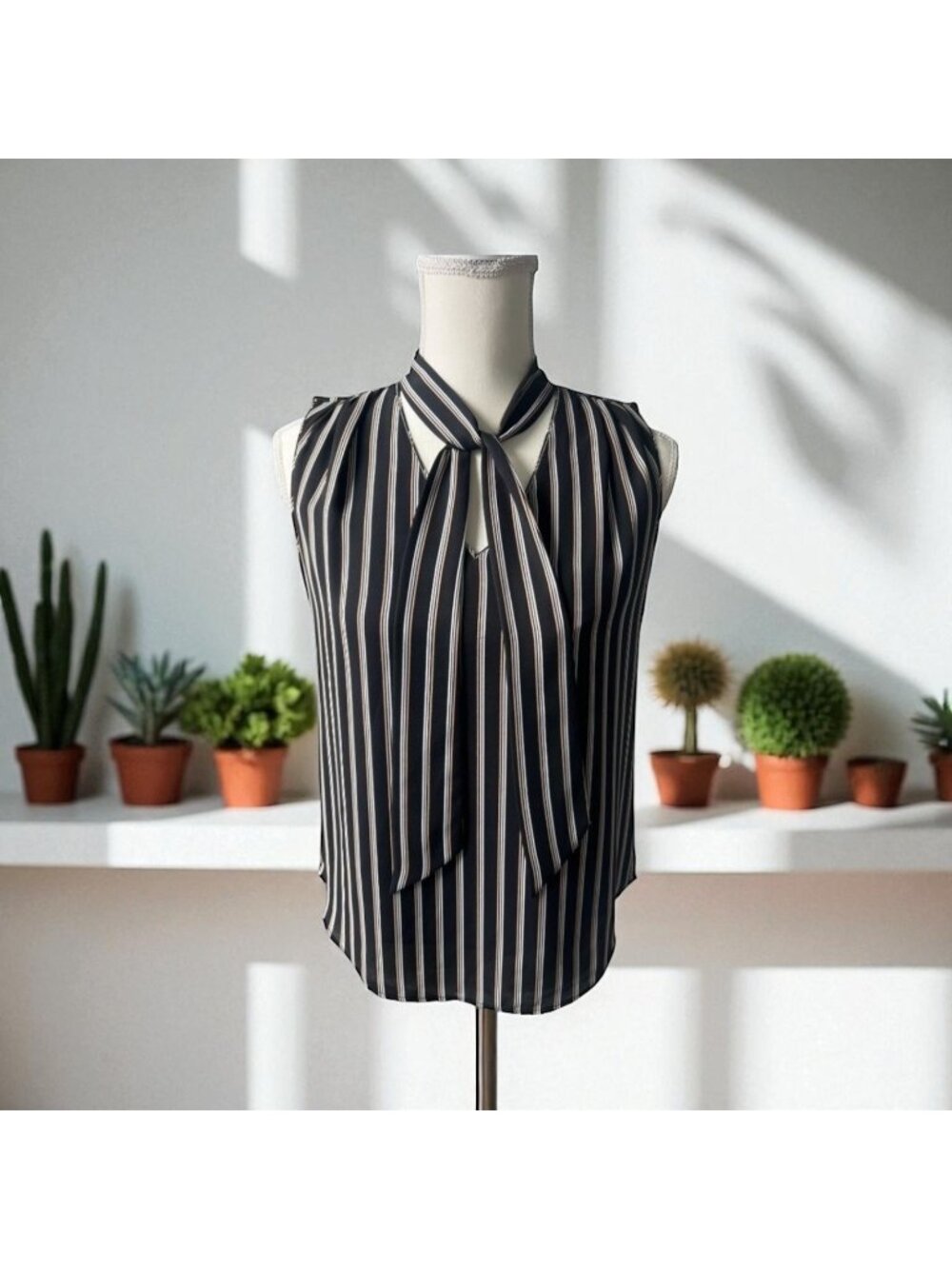 WHITE HOUSE BLACK MARKET WHBM Striped Bow Neck Tank Top Size 0